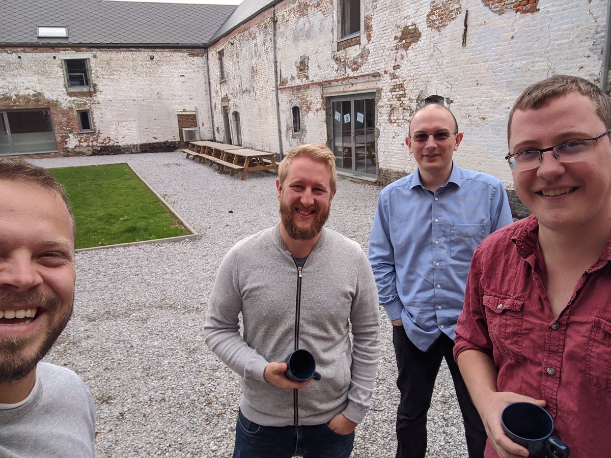 oh my god twitter doesn’t include alt text from images in their API